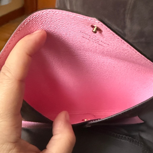 Authentic Louis Vuitton 2023 Christmas animation kirigami (medium) - Picture 7 of 7